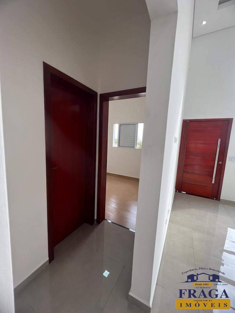 Casa à venda com 3 quartos, 98m² - Foto 9