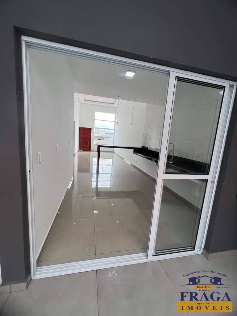 Casa à venda com 3 quartos, 98m² - Foto 8