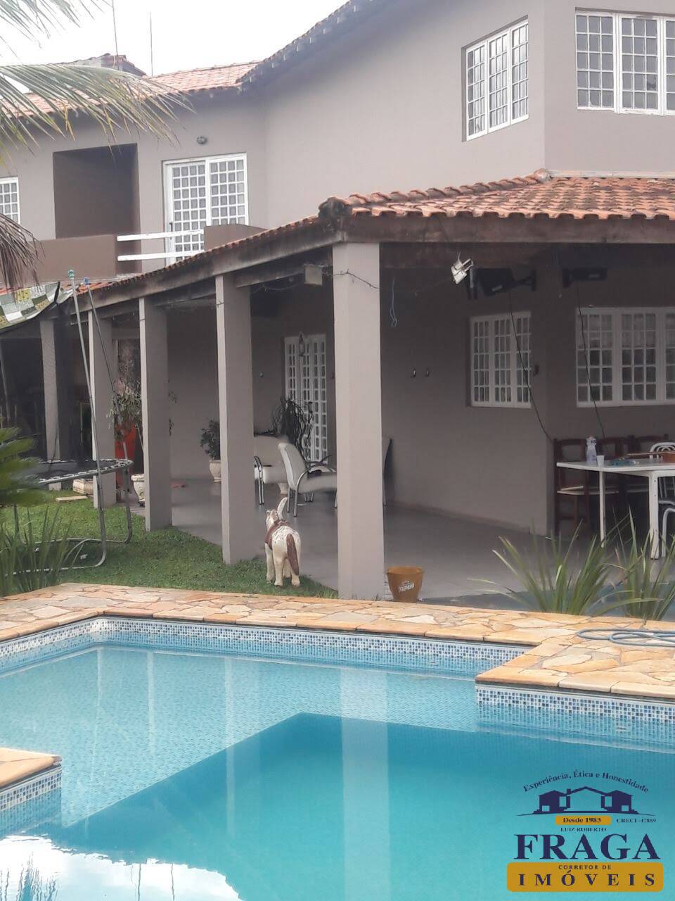 Fazenda à venda com 3 quartos, 250m² - Foto 1