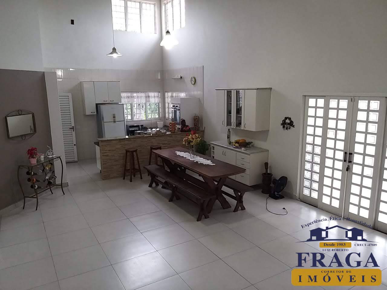 Fazenda à venda com 3 quartos, 250m² - Foto 8